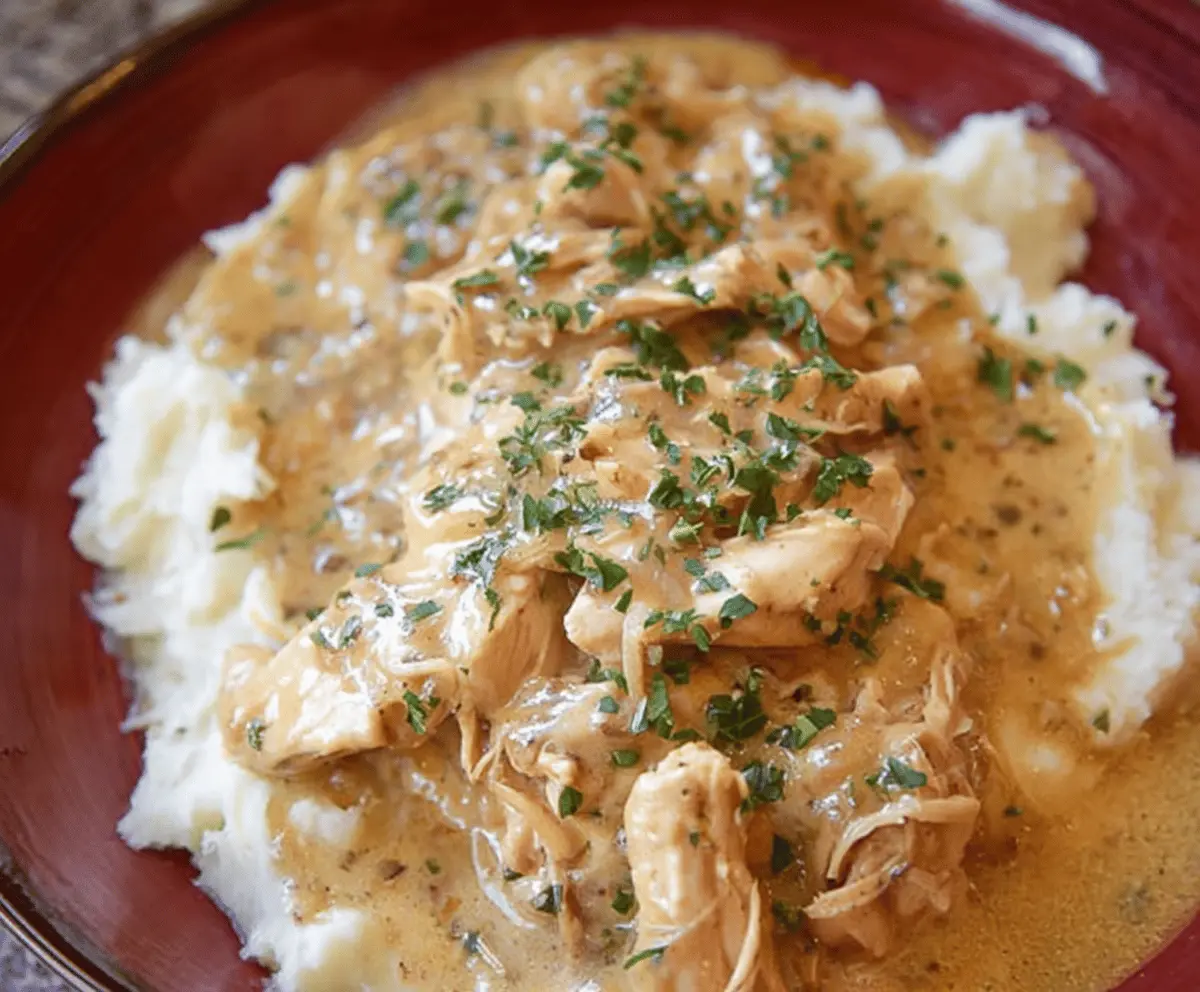 Easy Slow Cooker Creamy Chicken and Gravy Recipe